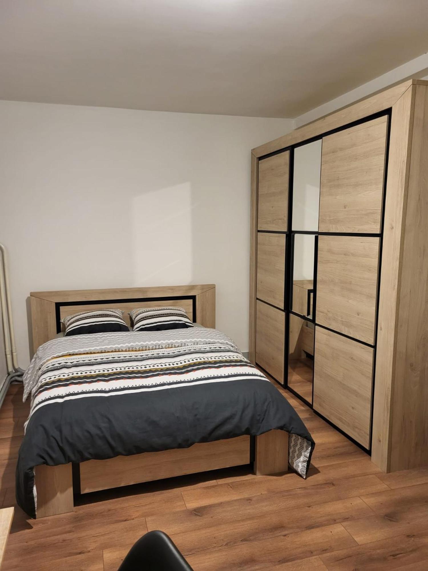 2 Chambres Chez L'Habitant Poitiers Ngoại thất bức ảnh